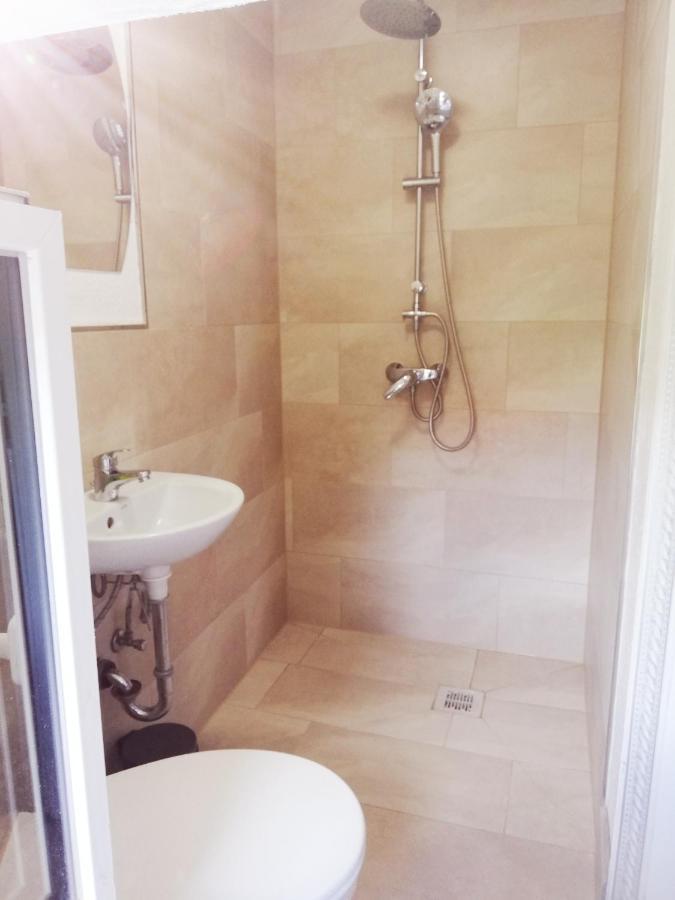 Lemone Apartment สไวบรึคเคิน ภายนอก รูปภาพ